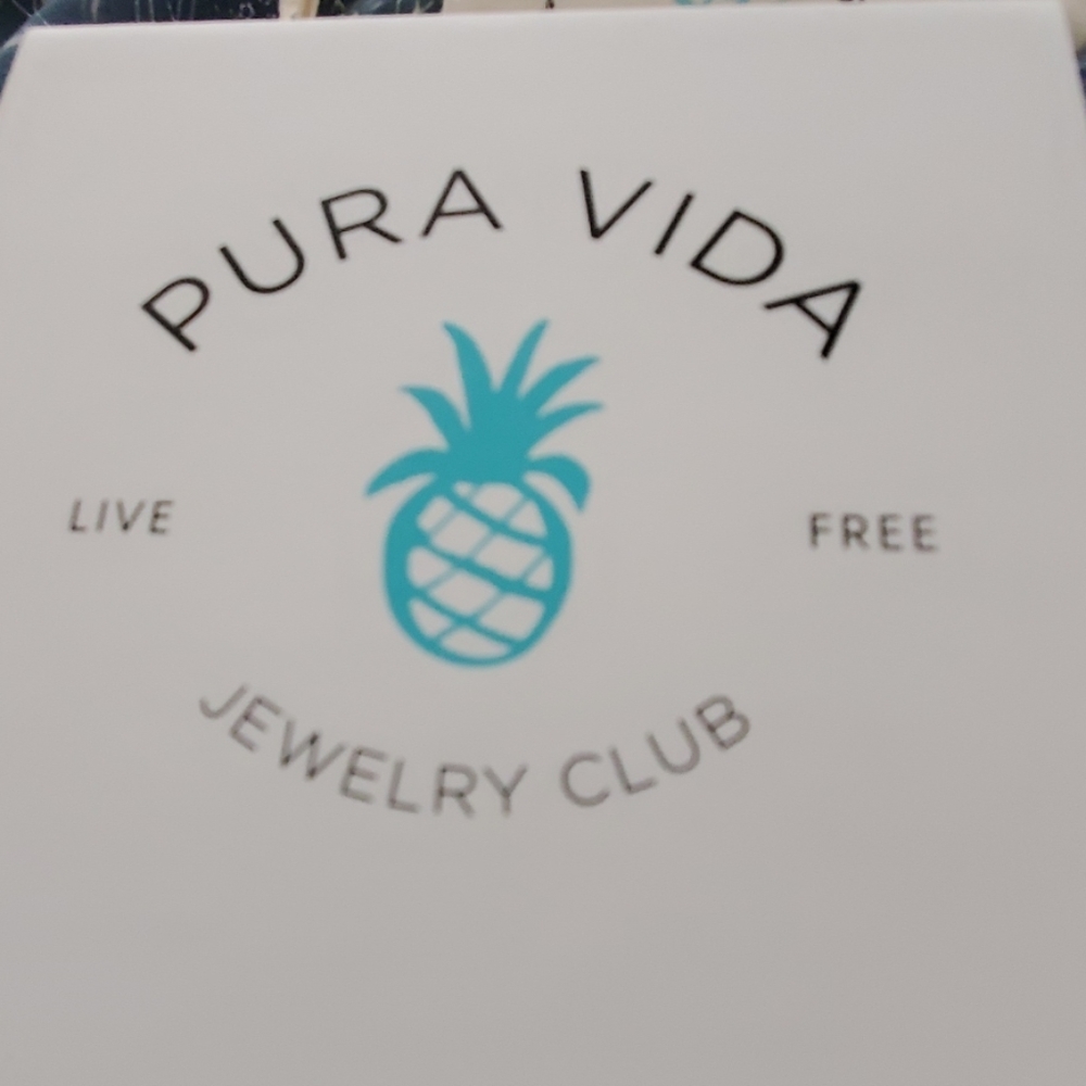 Pura Vida..Matching Earrings and Bracelet